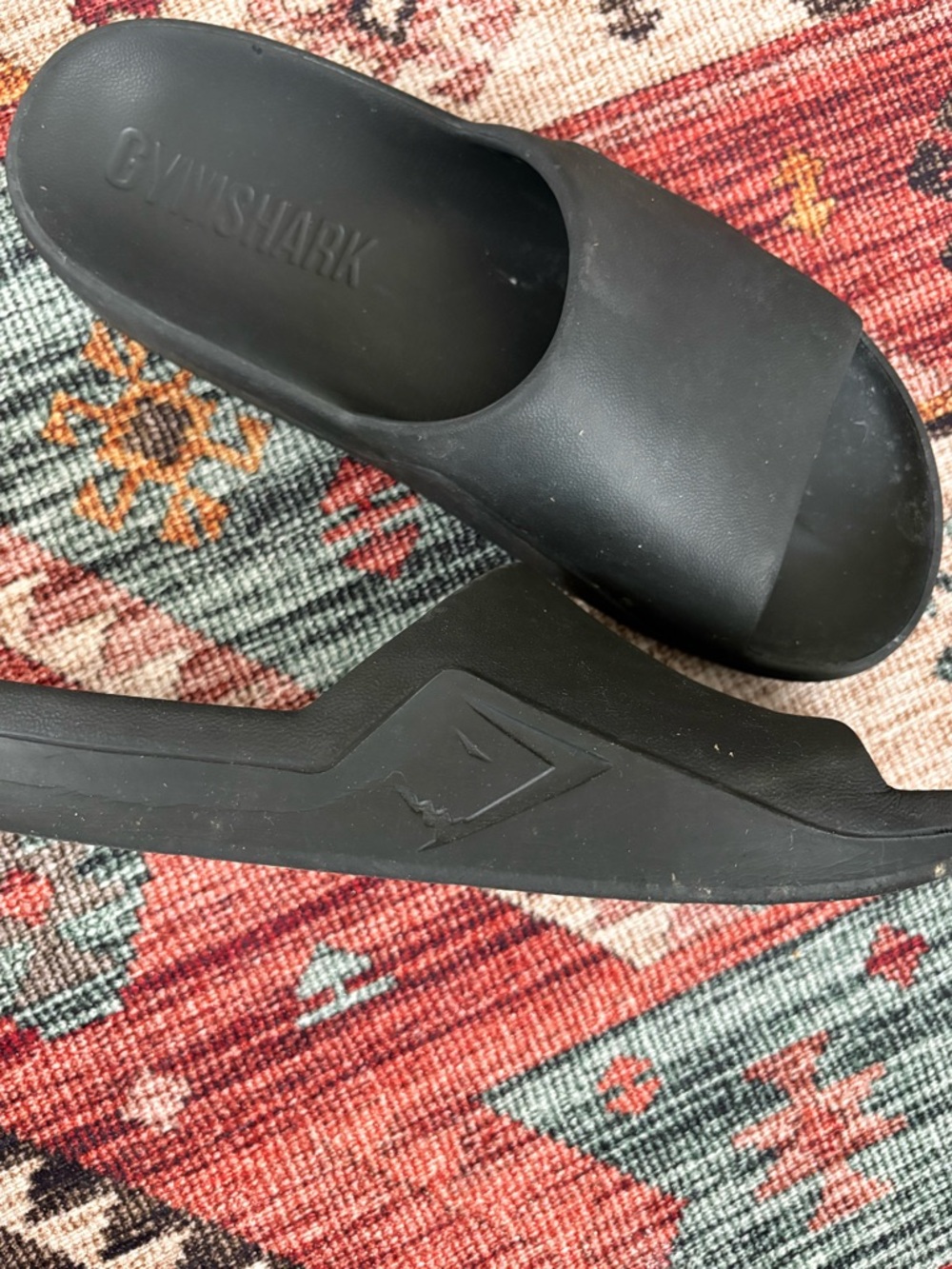 Men’s size 9 Gymshark slides